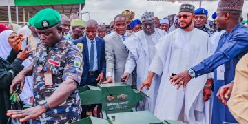 GOVERNOR LAWAL DISTRIBUTES 72,000 FREE BAGS OF FERTILISER, CHEMICALS, AND EQUIPMENT TO ZAMFARA FARMERS